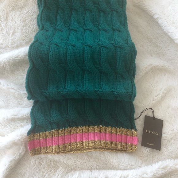 Gucci scarf NWT hat available! - Picture 10 of 12